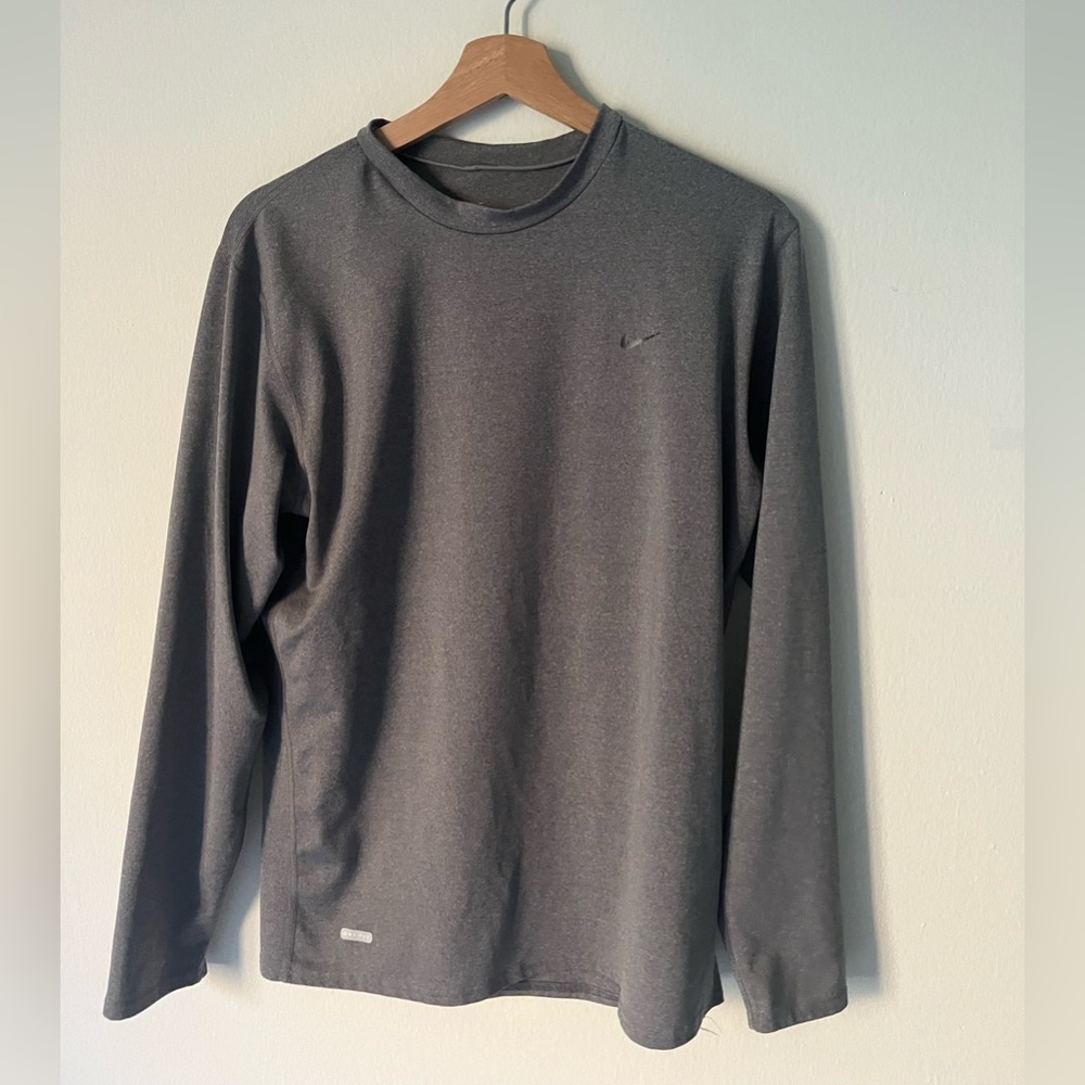 nike long sleeve